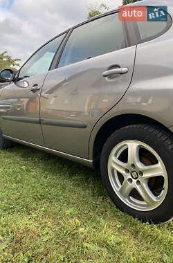 Хэтчбек SEAT Ibiza 2008 в 