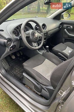 Хэтчбек SEAT Ibiza 2008 в 