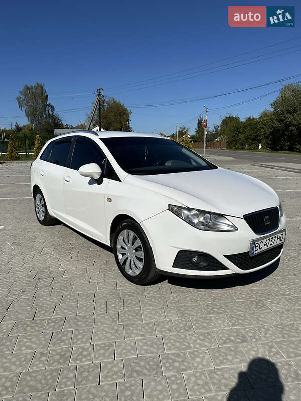 SEAT Ibiza 2011 SEAT Ibiza 2011