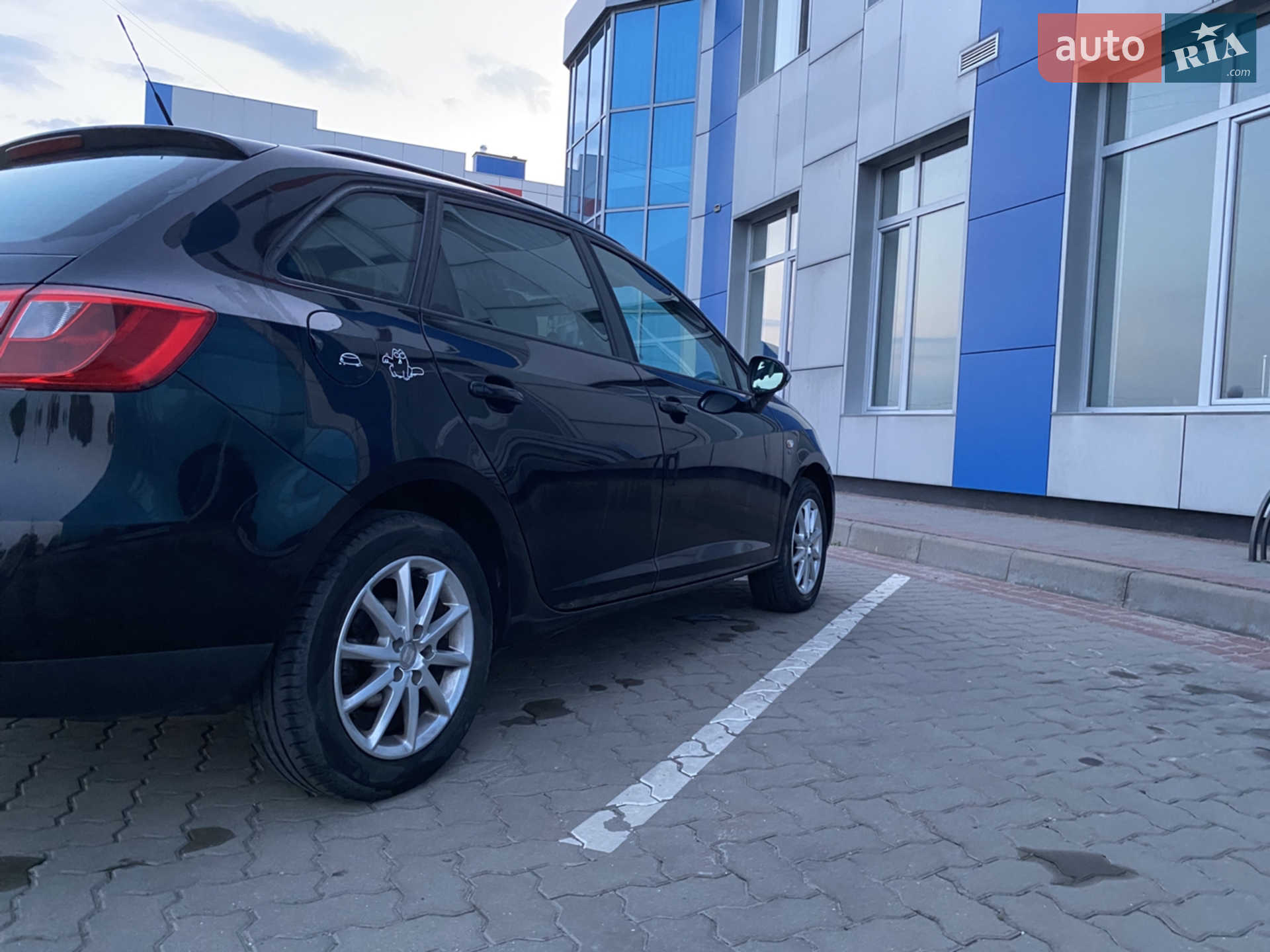 2011 SEAT Ibiza - мініатюра 2