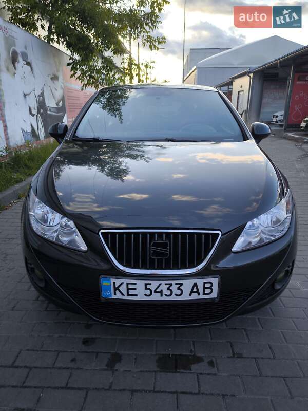 Хэтчбек SEAT Ibiza 2010 в Киеве