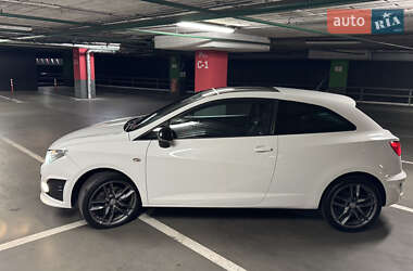 Хэтчбек SEAT Ibiza 2010 в 