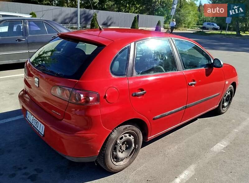 Хэтчбек SEAT Ibiza 2004 в Ивано-Франковске