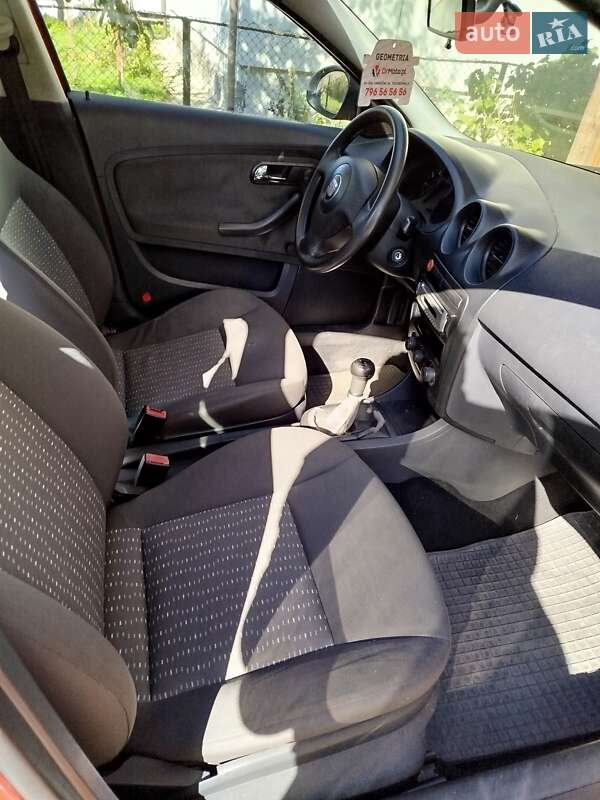 Хэтчбек SEAT Ibiza 2004 в Ивано-Франковске