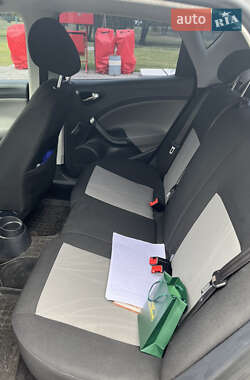 Хэтчбек SEAT Ibiza 2014 в 