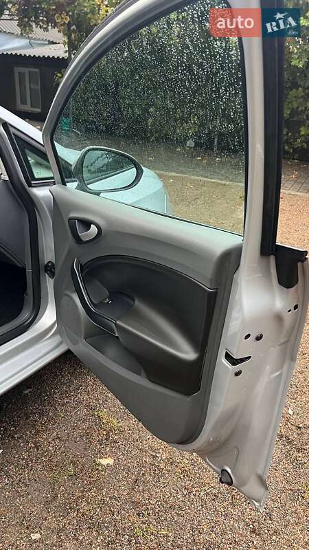 Универсал SEAT Ibiza 2011 в Вознесенске фото 7 Универсал SEAT Ibiza 2011 в Вознесенске