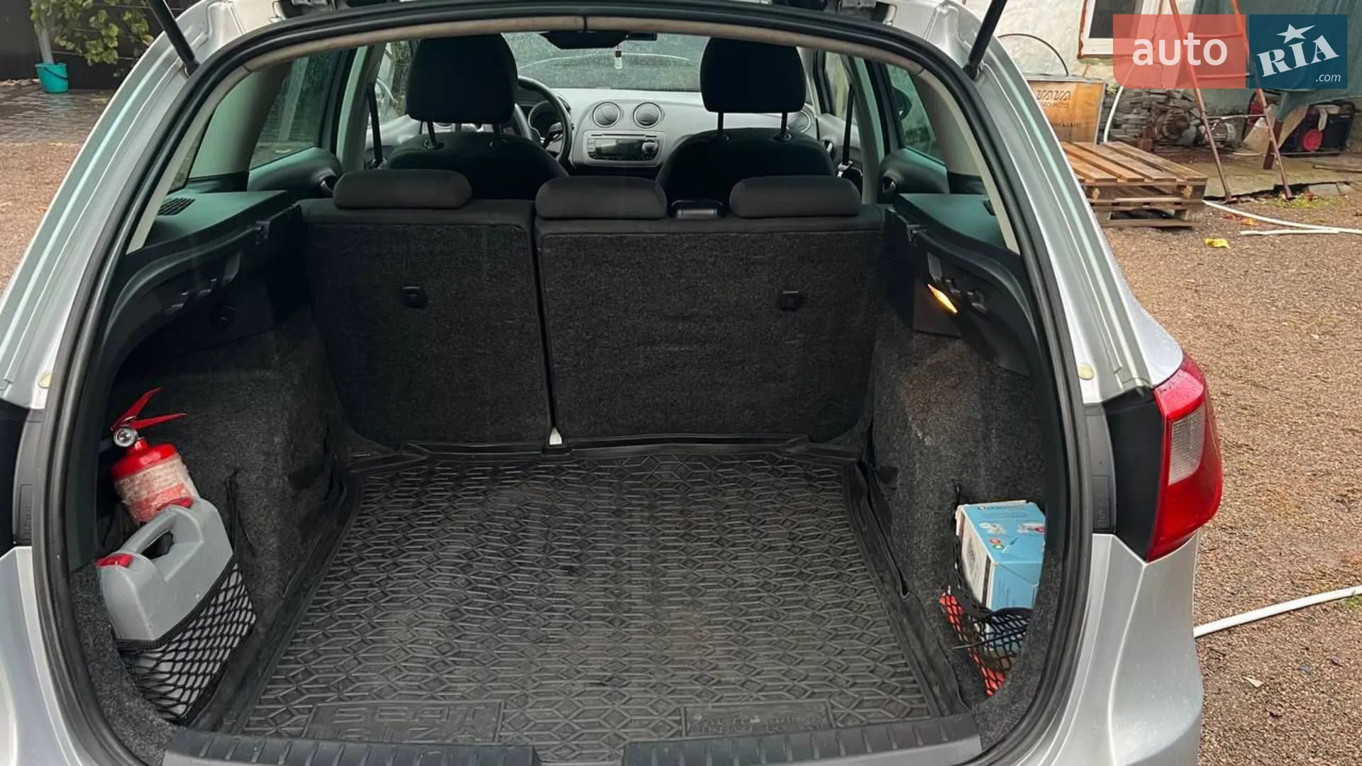 2011 SEAT Ibiza - мініатюра 11