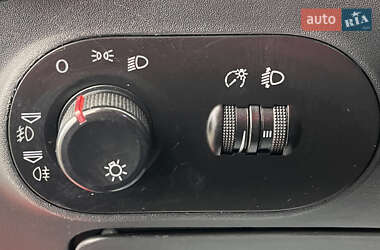 Хетчбек SEAT Ibiza 2005 в  фото 18 Хетчбек SEAT Ibiza 2005 в