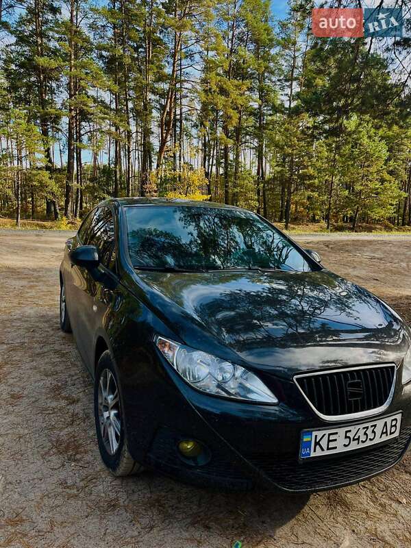Хэтчбек SEAT Ibiza 2010 в Киеве