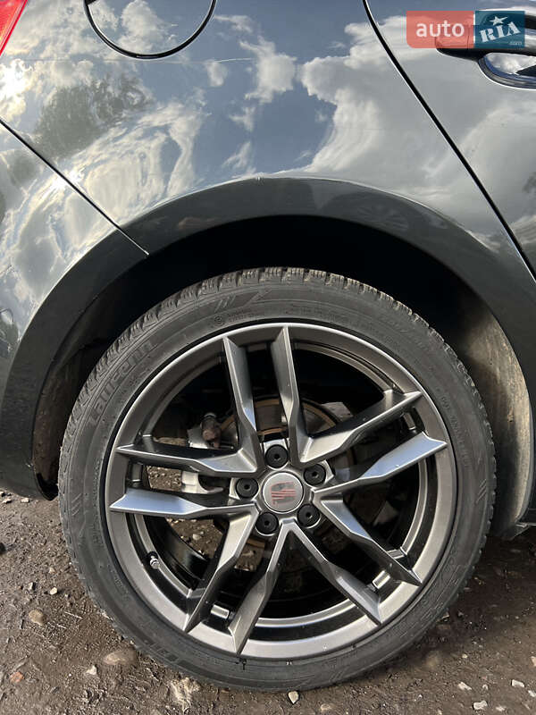 Хетчбек SEAT Ibiza 2010 в Ковелі