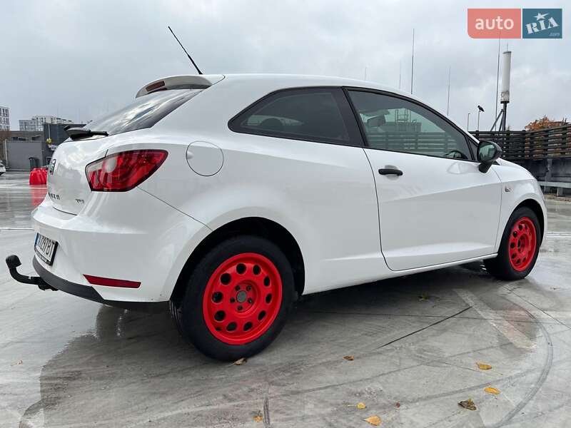 Хэтчбек SEAT Ibiza 2015 в Киеве фото 2 Хэтчбек SEAT Ibiza 2015 в Киеве