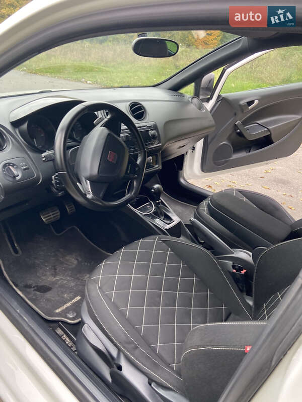 Хэтчбек SEAT Ibiza 2011 в Дунаевцах фото 15 Хэтчбек SEAT Ibiza 2011 в Дунаевцах