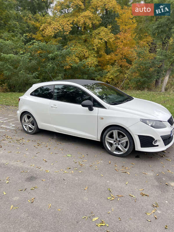Хэтчбек SEAT Ibiza 2011 в Дунаевцах фото 46 Хэтчбек SEAT Ibiza 2011 в Дунаевцах