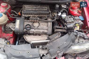 Хетчбек SEAT Ibiza 2007 в  фото 2 Хетчбек SEAT Ibiza 2007 в