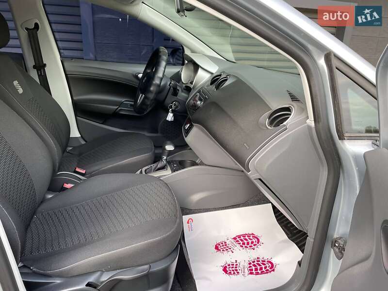Хэтчбек SEAT Ibiza 2011 в Киеве фото 11 Хэтчбек SEAT Ibiza 2011 в Киеве