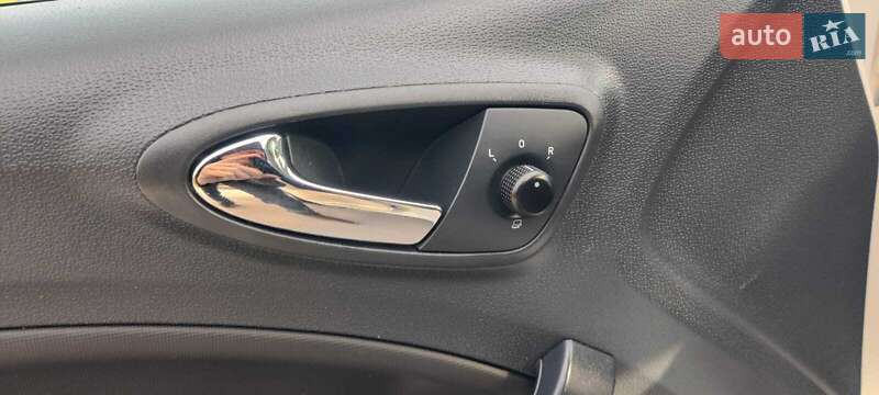 Хэтчбек SEAT Ibiza 2009 в Шептицькому фото 14 Хэтчбек SEAT Ibiza 2009 в Шептицькому