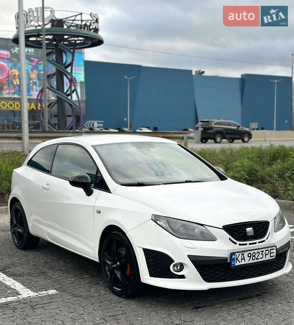 Хэтчбек SEAT Ibiza 2011 в Киеве фото 6 Хэтчбек SEAT Ibiza 2011 в Киеве