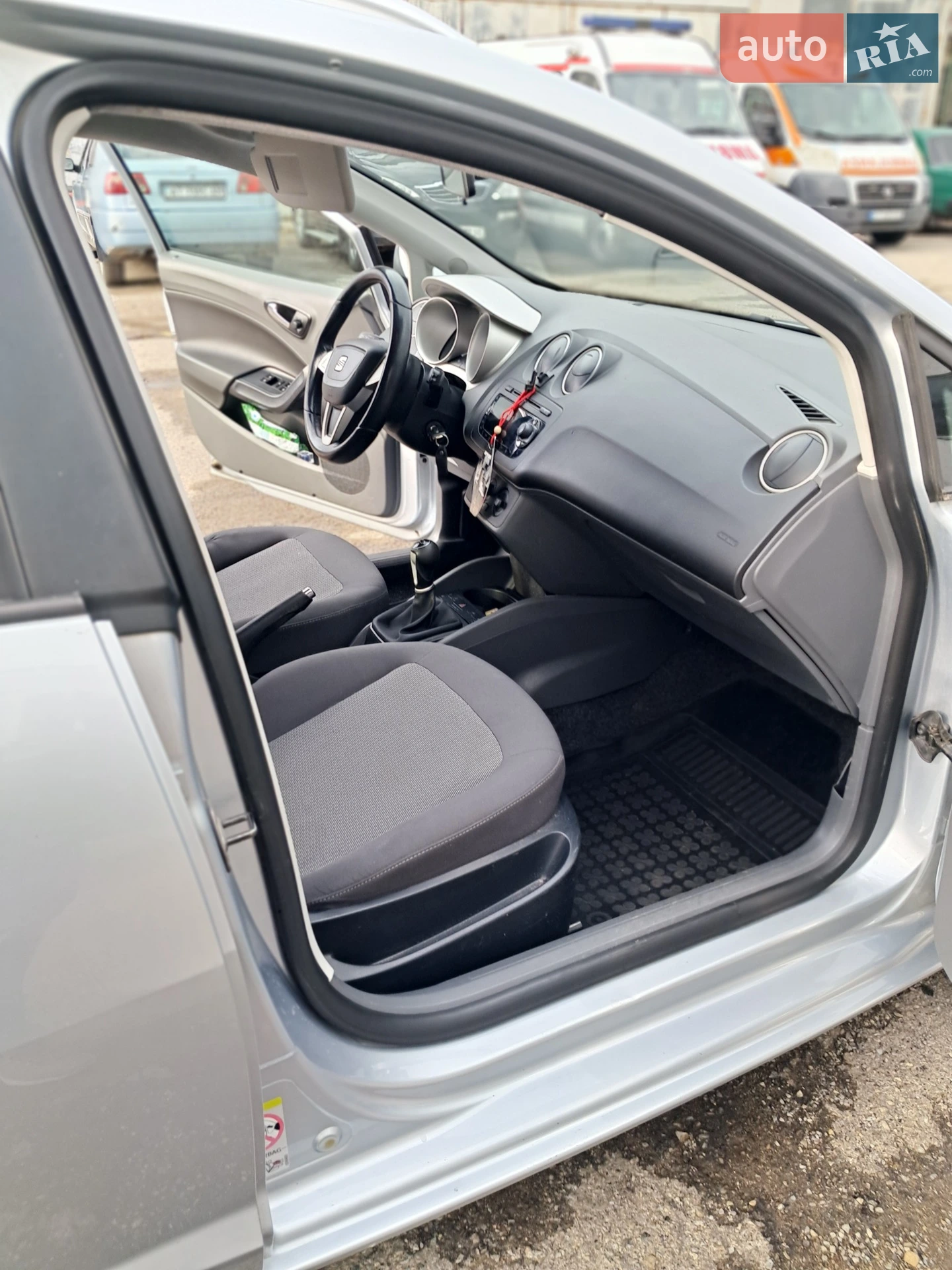 2011 SEAT Ibiza - мініатюра 9