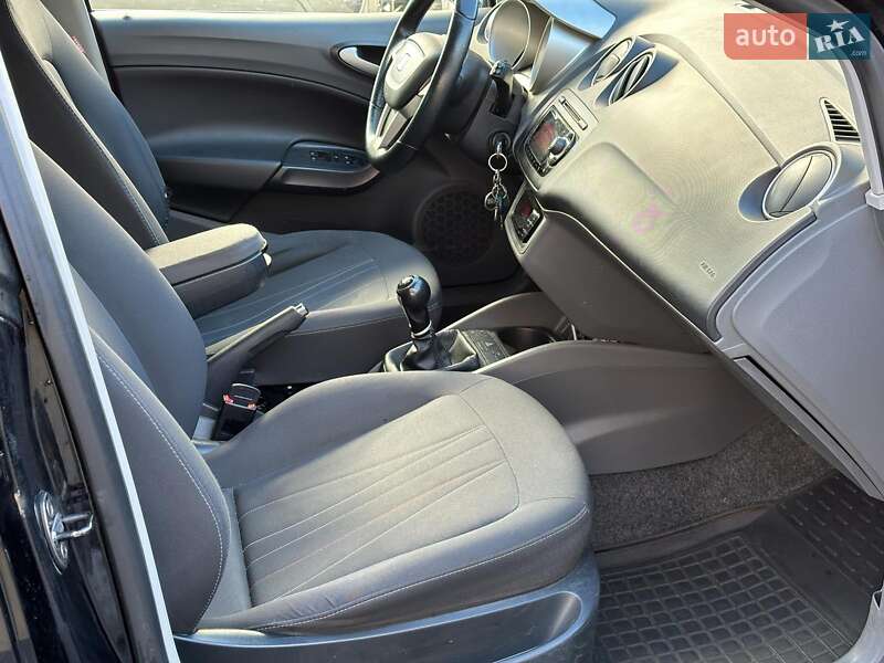 Хэтчбек SEAT Ibiza 2011 в Одессе фото 18 Хэтчбек SEAT Ibiza 2011 в Одессе