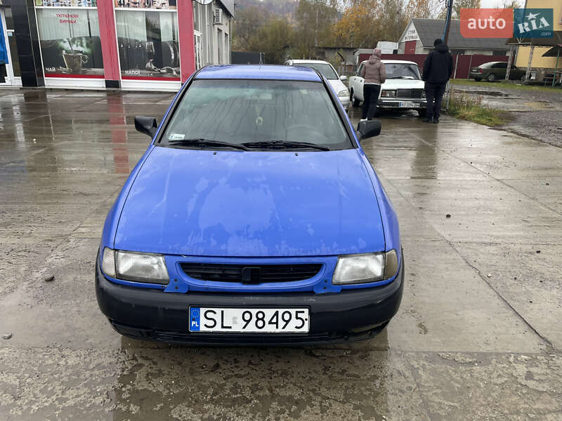 Хэтчбек SEAT Ibiza 1999 в Солотвине
