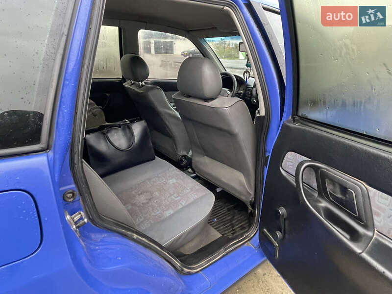 Хэтчбек SEAT Ibiza 1999 в Солотвине