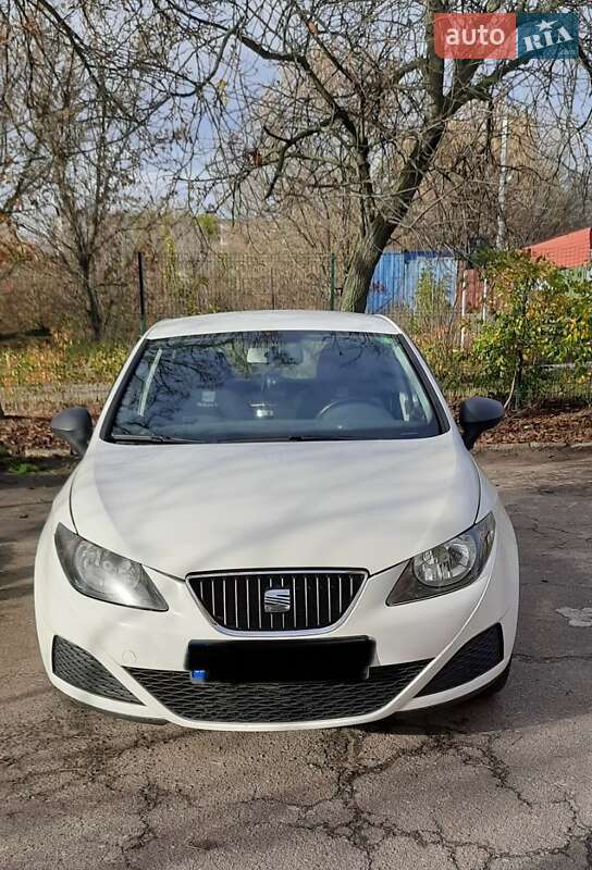 Хэтчбек SEAT Ibiza 2010 в Кропивницком фото 5 Хэтчбек SEAT Ibiza 2010 в Кропивницком
