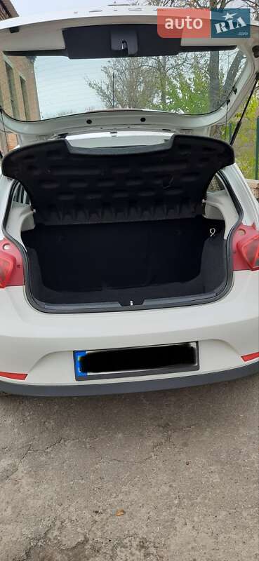 Хэтчбек SEAT Ibiza 2010 в Кропивницком фото 9 Хэтчбек SEAT Ibiza 2010 в Кропивницком