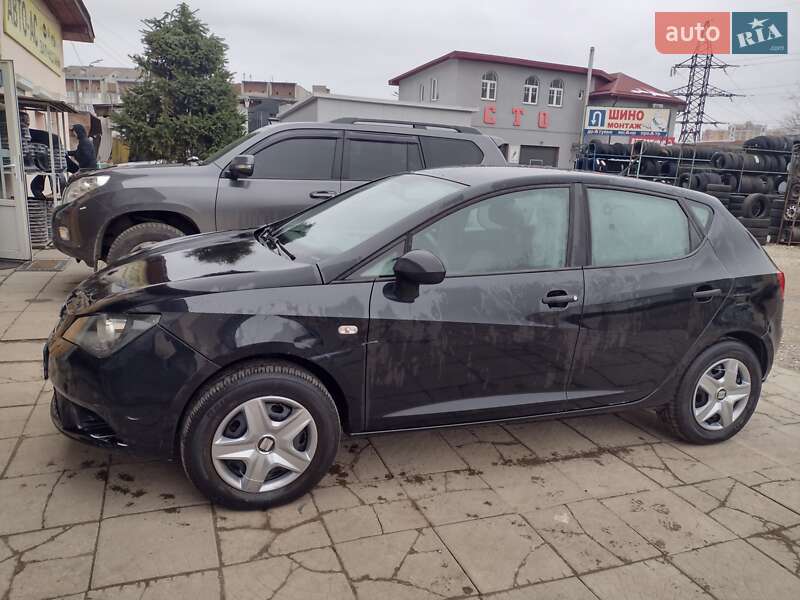 SEAT Ibiza 2012 SEAT Ibiza 2012