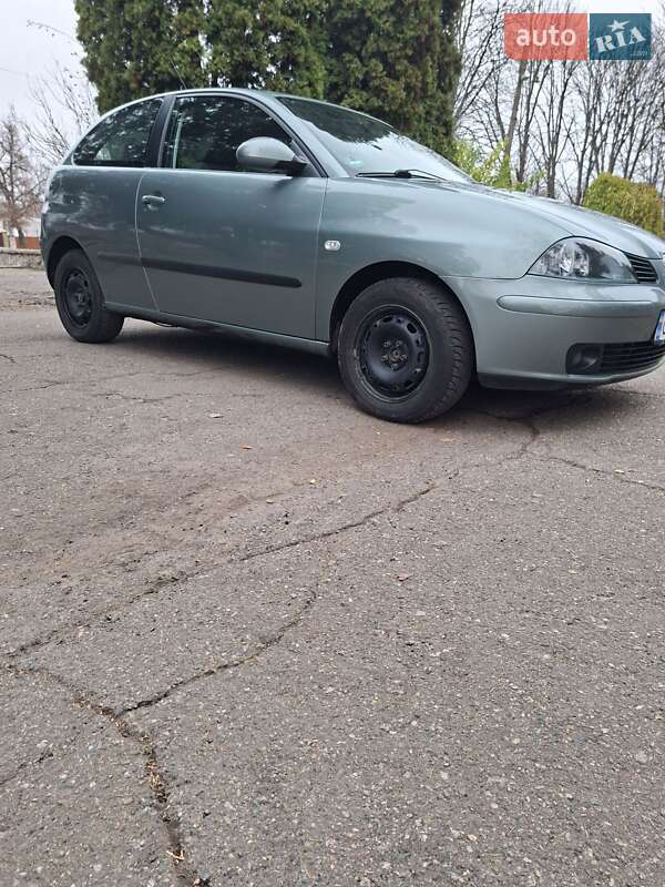 Хэтчбек SEAT Ibiza 2002 в Смеле фото 11 Хэтчбек SEAT Ibiza 2002 в Смеле