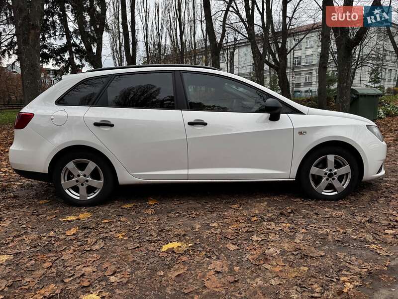 Хетчбек SEAT Ibiza 2013 в Києві