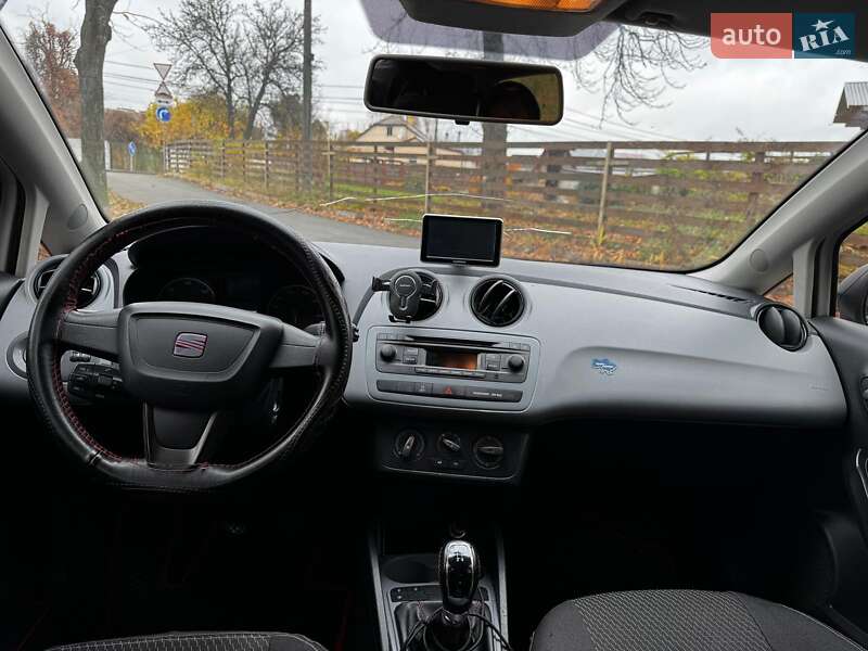 Хетчбек SEAT Ibiza 2013 в Києві