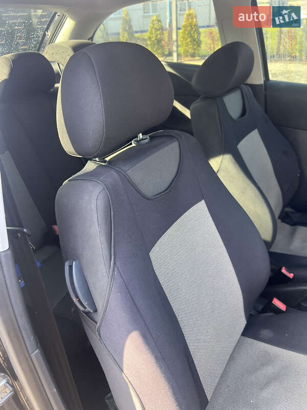 Хэтчбек SEAT Ibiza 2004 в Новоукраинке фото 11 Хэтчбек SEAT Ibiza 2004 в Новоукраинке