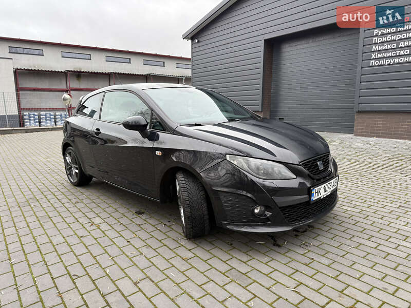 Хэтчбек SEAT Ibiza 2011 в Ровно фото 5 Хэтчбек SEAT Ibiza 2011 в Ровно