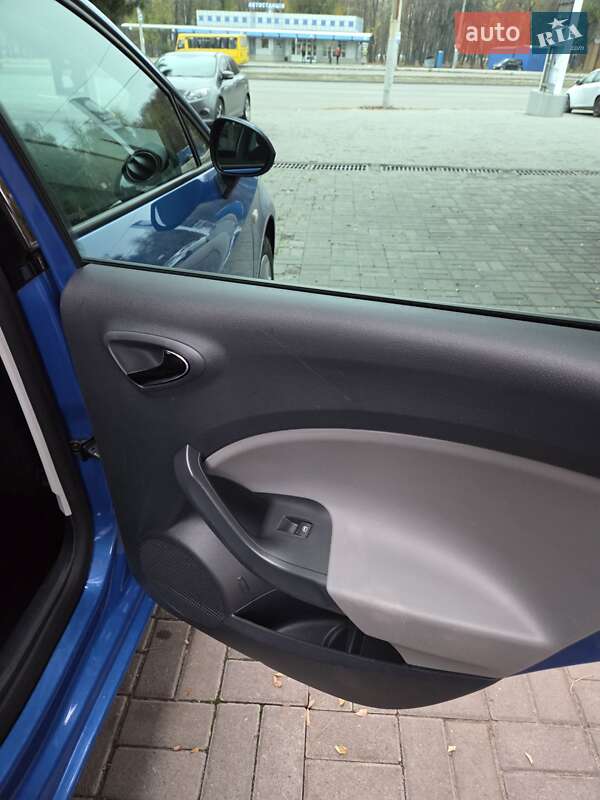 Универсал SEAT Ibiza 2012 в Днепре