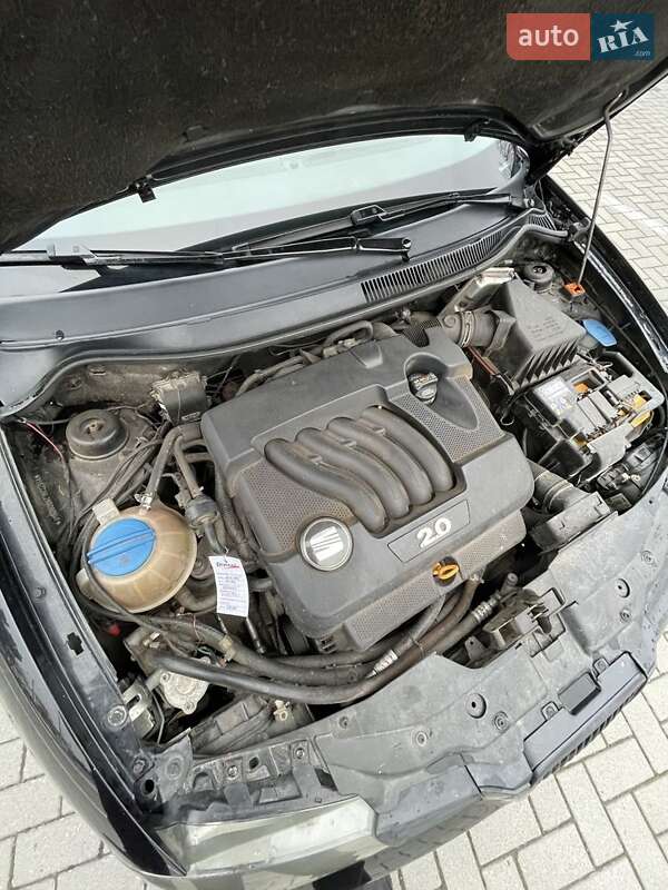 Хэтчбек SEAT Ibiza 2007 в Запорожье