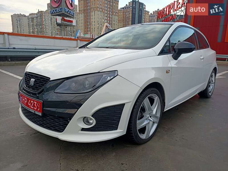 Хэтчбек SEAT Ibiza 2010 в Киеве фото 2 Хэтчбек SEAT Ibiza 2010 в Киеве