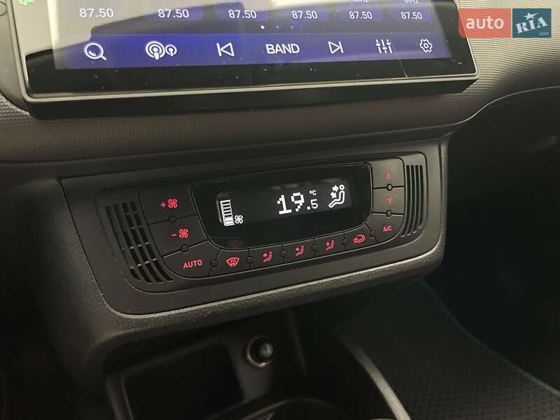 Хэтчбек SEAT Ibiza 2013 в Киеве