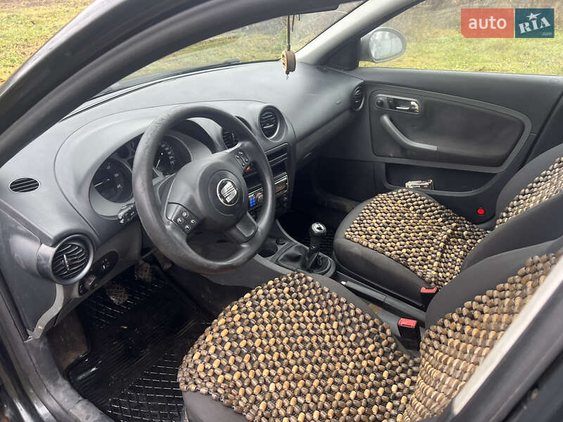 Хэтчбек SEAT Ibiza 2009 в Ярмолинцах