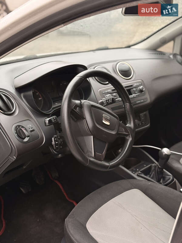 Хэтчбек SEAT Ibiza 2013 в Киеве фото 19 Хэтчбек SEAT Ibiza 2013 в Киеве