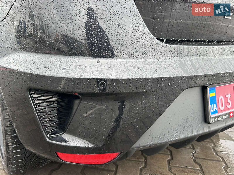 Хетчбек SEAT Ibiza 2011 в Павлограді