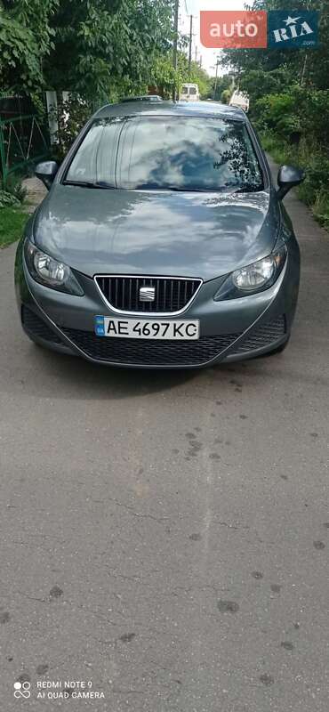 Хетчбек SEAT Ibiza 2012 в Кривому Розі