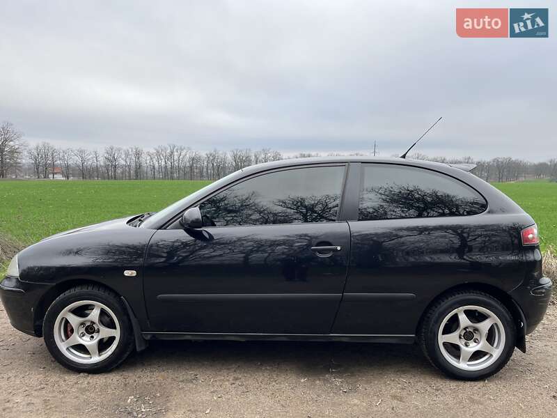 Хэтчбек SEAT Ibiza 2004 в Смеле фото 9 Хэтчбек SEAT Ibiza 2004 в Смеле