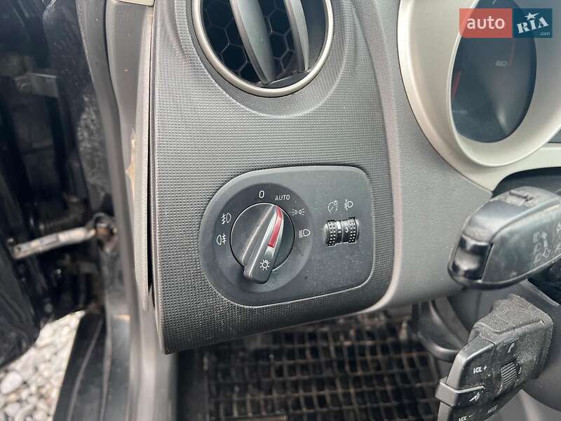 Универсал SEAT Ibiza 2011 в Львове фото 18 Универсал SEAT Ibiza 2011 в Львове