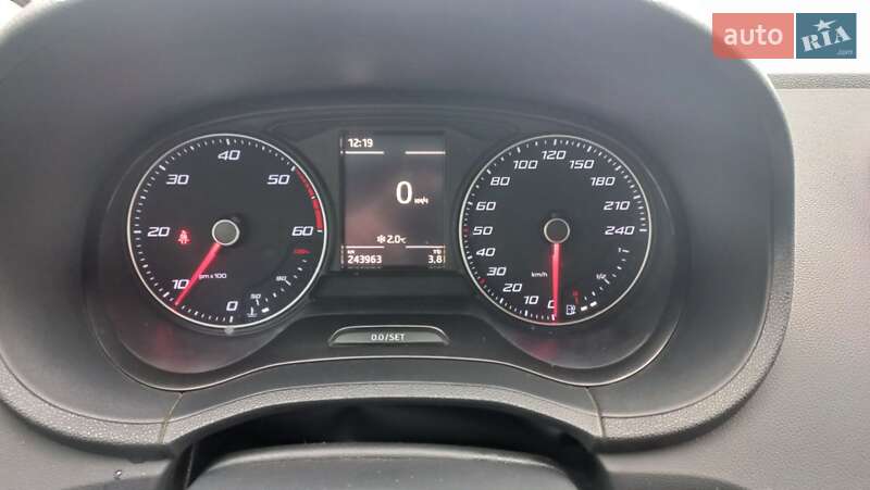 Хетчбек SEAT Ibiza 2015 в Підрясне