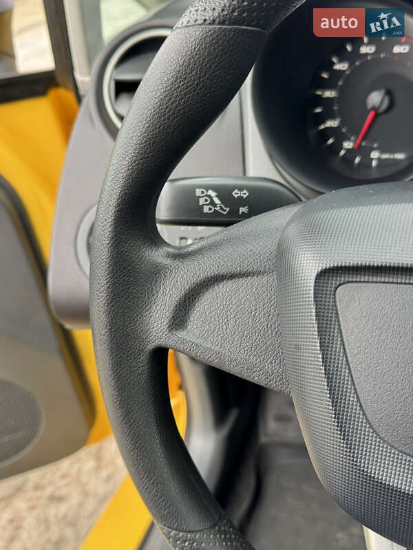 Хетчбек SEAT Ibiza 2011 в Києві