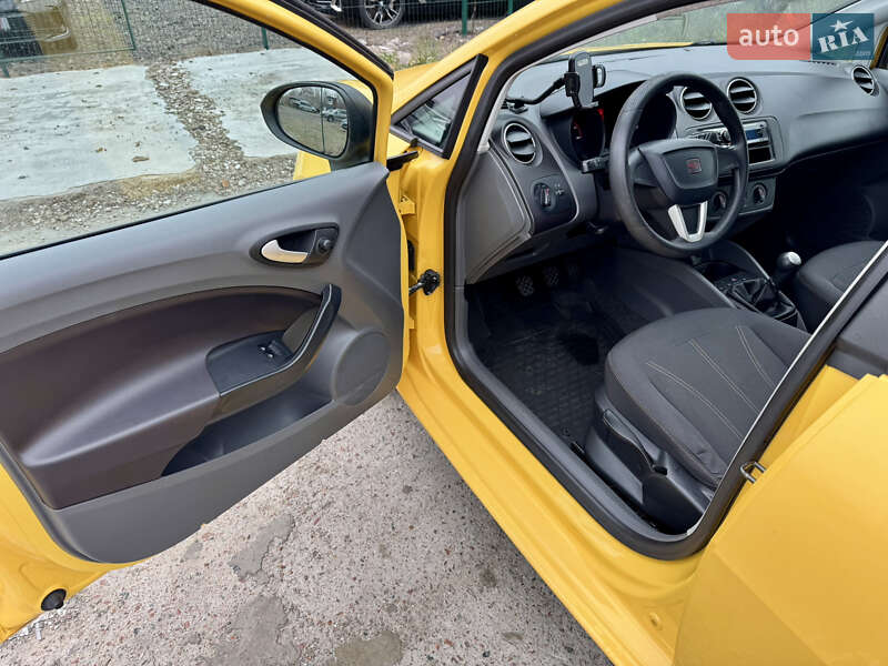 Хетчбек SEAT Ibiza 2011 в Києві