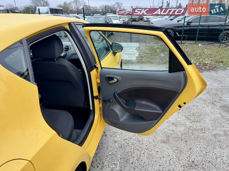 Хетчбек SEAT Ibiza 2011 в Києві