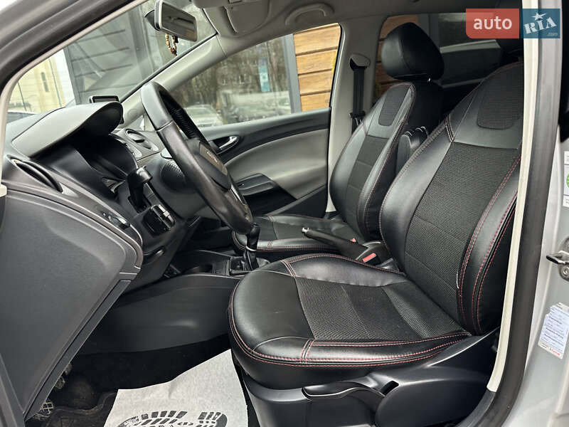 Хэтчбек SEAT Ibiza 2013 в Шептицькому