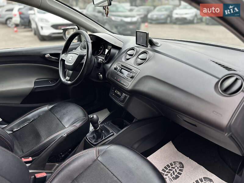 Хэтчбек SEAT Ibiza 2013 в Шептицькому