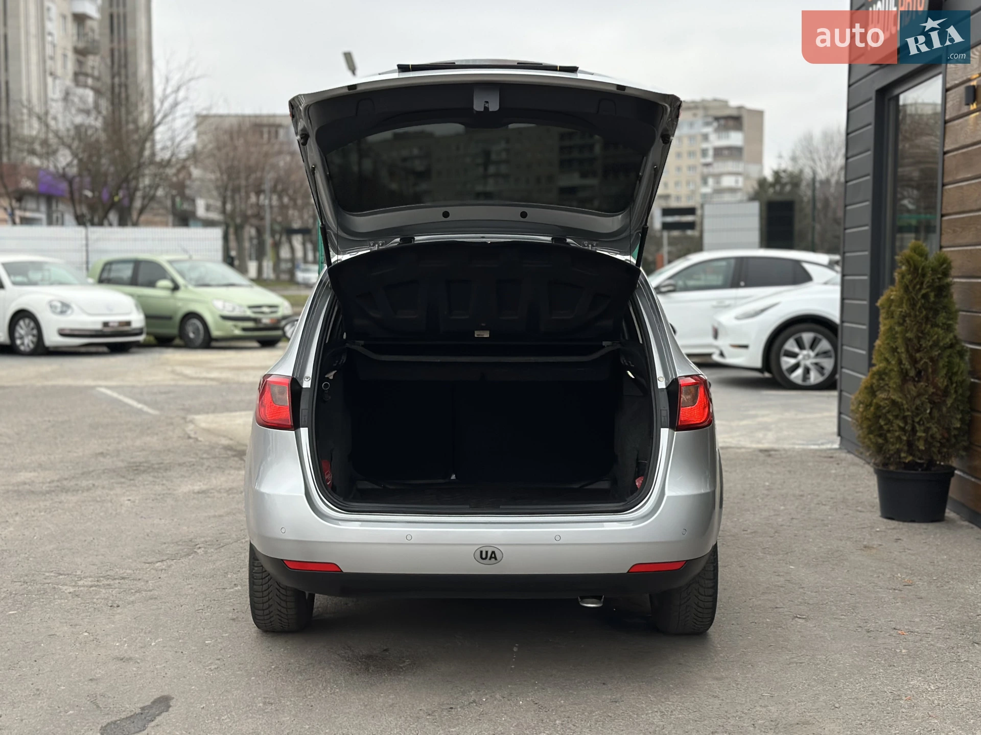 2013 SEAT Ibiza - мініатюра 14